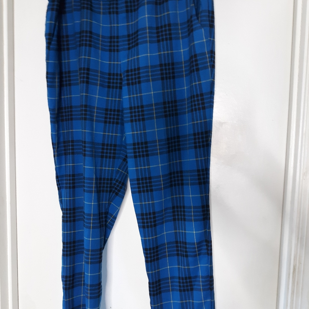 Arizona pants and top - Picture 2 of 8